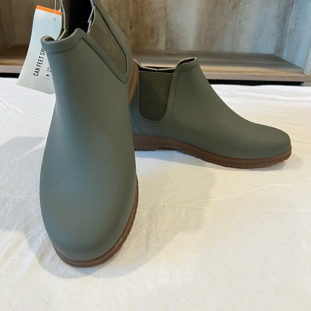 Stay dry in style - BOGS Sweet Pea waterproof Chelsea boots for every rainy day - Picture 2 of 9